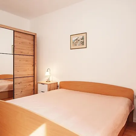 Διαμέρισμα Toncica Božava