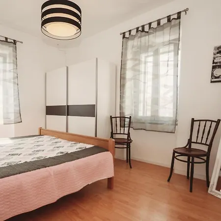 Toncica Apartament Božava